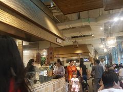 等位区-峨嵋小镇·川菜(勒泰中心店)