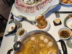 -粤盛海鲜楼(融冠乐城店)