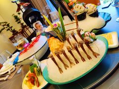 -鼎泰亨·海鲜牛肉餐厅(滨江店)