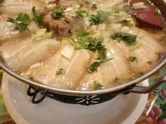 -闯关东东北农家菜(崂山石老人店)