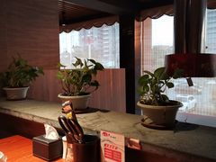 靠窗位-山之屋炭火烧肉·生啤畅饮(大朗万科中央公园店)