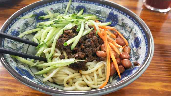 沙县小吃·黄焖鸡-"「老北京炸酱面」很好吃 [环境]很棒 很.