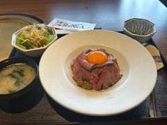 -炼火烤肉店