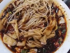 -中和裴氏蹄花(府河路店)