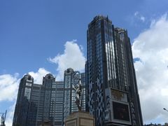 -影汇之星8字形摩天轮