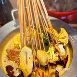 在上海市场吃串串也太爽了吧