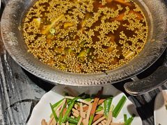 -老船舫·现做活鲜鱼馆(东郊记忆店)