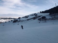 -丝绸之路山地度假区滑雪场