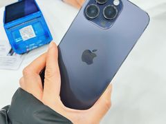 -Apple零售店(华贸购物中心店)