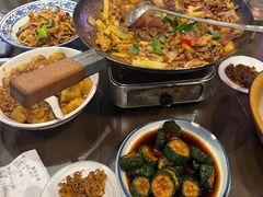-富正毅三下锅·湘西韵味(天门山索道店)