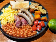-JINNS锦时 steak&pizza(浸信会礼拜堂旧址店)