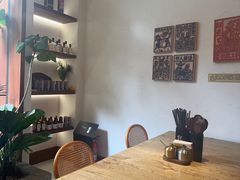 -银米·云南传统过桥米线(双廊黑金冠店)