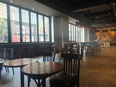 大堂-星巴克臻选(长沙运达中央广场店)