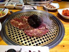 -唯成•韩国炭火烤肉 유성고기