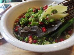 -嘉州叶婆婆钵钵鸡(建设路店)