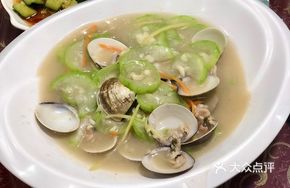 Loofah and Clam Stir-fry