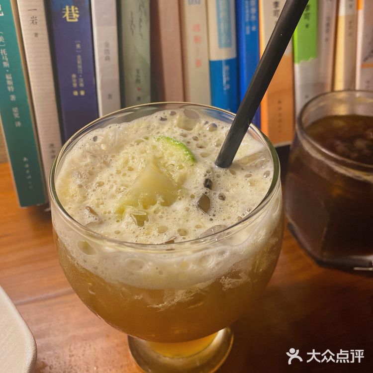 ☕️｜喝着咖啡等一场雨停