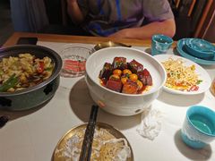 -荷塘秋月·本帮江浙菜(国权路店)