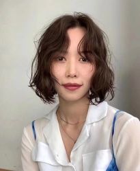 -十六番发型师事务所