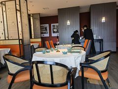 -鸽子侯·家宴·平价海鲜(绿地店)