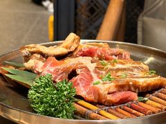 -草家酱蟹炭火烤肉店(珲春南路一店)