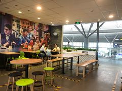 用餐区-麦当劳(郑州东高铁站店)