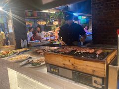 自助取餐区-海吃海喝海鲜烤肉餐厅