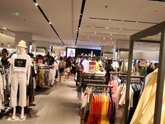 -ZARA(万达广场二七店)