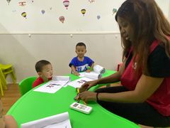 -i2青少儿英语(爱加星悦荟店)