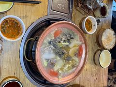 -阿婆情腊排骨火锅(金虹路店)