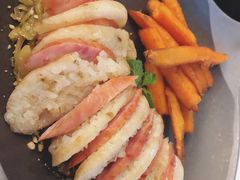 大肠小肠-鹿港小镇(金虹桥国际中心店)