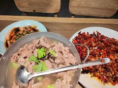 -肖四女乐山跷脚牛肉(滨江天街店)