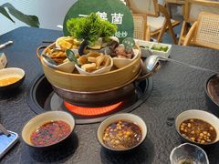 -一善菌·云南菌汤·云南菜(银泰城店)