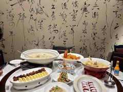 -海鸿荟·沿江菜(中山北路店)