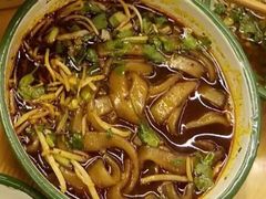 -拈签一笑黄牛肉辣卤串串