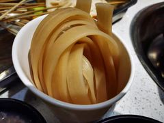 -钢管厂五区小郡肝串串香(蜀都万达店)