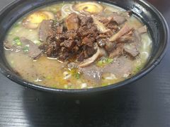 -花溪巷牛肉粉(泉城路店)
