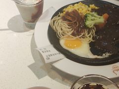 -汤姆家的牛排意面披萨(融创茂店)