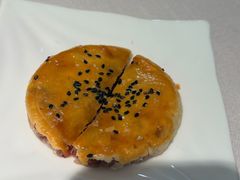 云南重瓣鲜花饼-云腾食府·云南菜