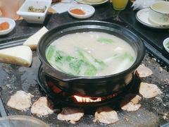 -有一锅·野生菌黑山羊腊排骨火锅(古城北门店)