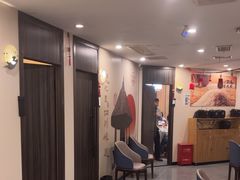 -有红鸡毛店·川菜(建设路店)