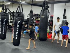 -FIGHTMAN格斗俱乐部(长宁临空店)