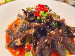 鲜椒乌鸡脚-绿茶餐厅(成都太古里店)