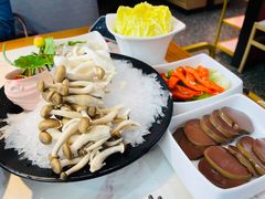 -潮汕酱记鲜牛肉火锅(欧尚店)