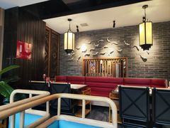 -野山舂·贵州现舂酸汤牛肉(民生路店)