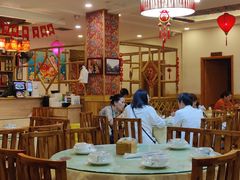 大堂-鹤乡东北菜(崮山路店)