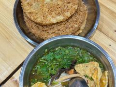 -柳州肥姨妈大骨螺蛳粉(曹路店)