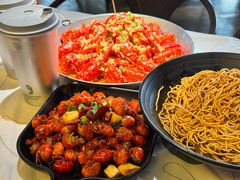 -巴厘龙虾·榜首油焖大虾(音乐学院·沿江酒馆店)