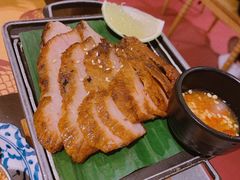 炭烧秘制猪颈肉-simply thai天泰(世纪汇店)