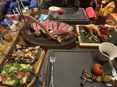 -恰餐厅及酒吧 CHAR Bar & Grill (北京丽都皇冠假日店)